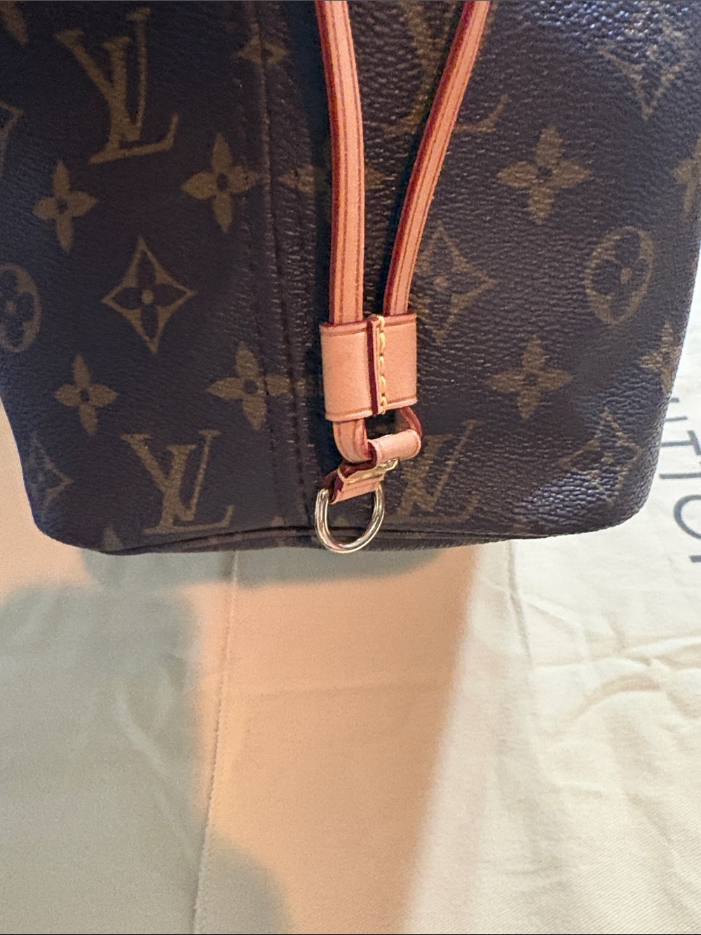 LOUIS VUITTON Monogram MM (Medium Model) Neverfull Canvas Tote - Picture 6 of 13